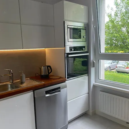 - W Domu - 130m2 Z Tarasem I Ogrodkiem *