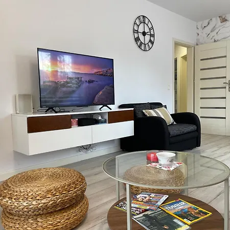 아파트 - W Domu - 130m2 Z Tarasem I Ogrodkiem 브로츠와프