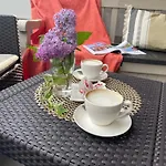 - W Domu - 130m2 Z Tarasem I Ogrodkiem Apartment *