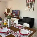 Apartment - W Domu - 130m2 Z Tarasem I Ogrodkiem