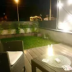 Apartment - W Domu - 130m2 Z Tarasem I Ogrodkiem *