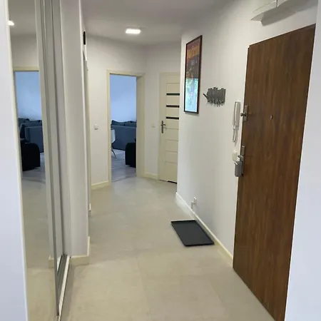 Apartamento - W Domu - 130m2 Z Tarasem I Ogródkiem