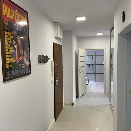 - W Domu - 130m2 Z Tarasem I Ogródkiem *