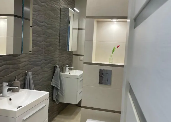 - W Domu - 130m2 Z Tarasem I Ogrodkiem Вроцлав