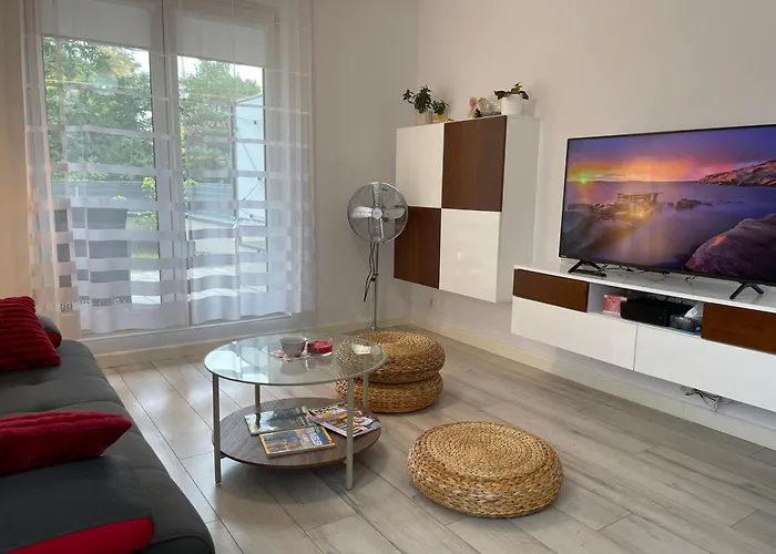 - W Domu - 130m2 Z Tarasem I Ogrodkiem *